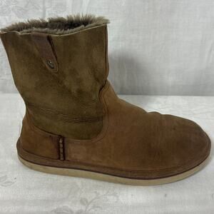 UGG Boots 7 Tan Lined Chestnut Short Sequoia Suede